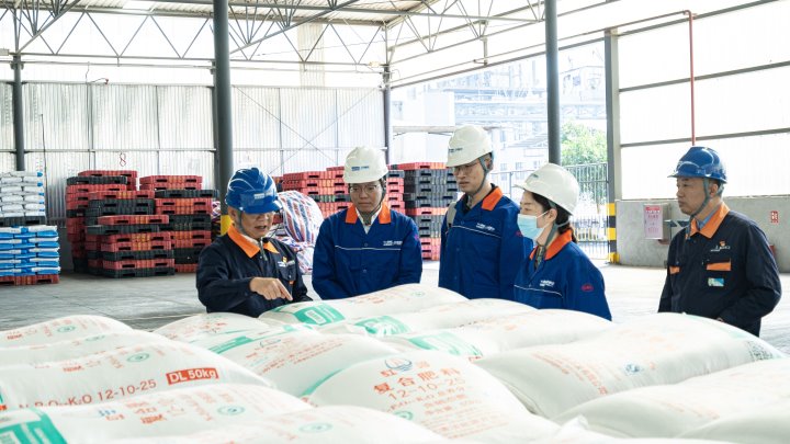 党建引领促发展，产融协同谱新篇——云南解化与云能资本开展党建联建活动
