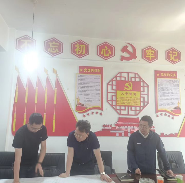 918博天堂·(中国区)官方网站集团副总经理杜昌华到东源恒鼎公司河兴煤矿调研安全生产工作